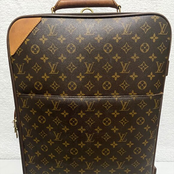 Louis Vuitton Rolling Luggage LV Monogram Pegase 55 fits in overhead bin - Picture 6 of 13